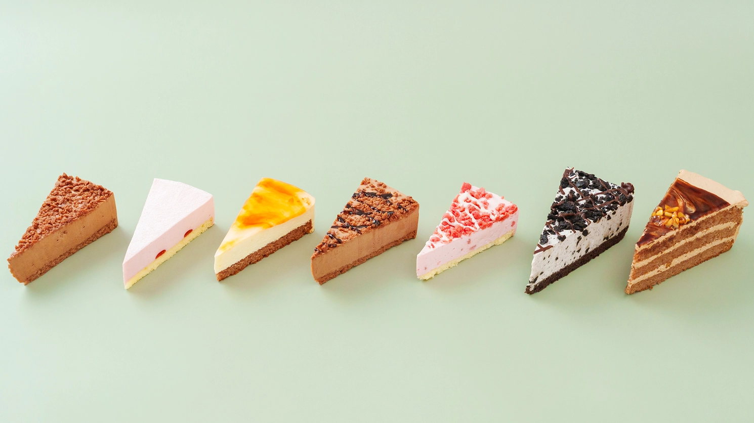 複数のカットケーキを並べた商品写真