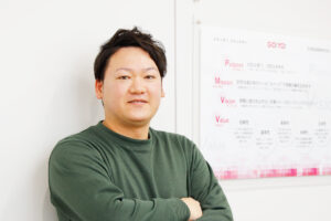先輩社員のインタビュー写真